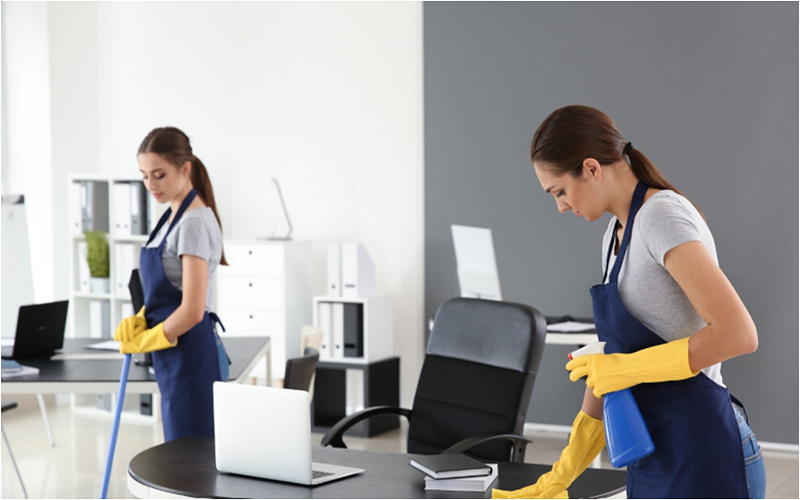 Keeping Your Office Clean in 2024 – A Helpful Tips